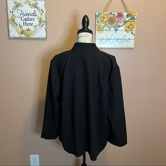Lark & Ro black blazer - Picture 2 of 11
